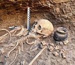 Археологи обнаружили в Астраханской области детские и взрослые древние погребения