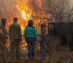 Астраханка, лишившаяся дома в пожаре, может остаться без материнского капитала из-за махинаций бывшего мужа