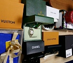 Астраханские пограничники задержали крупную партию подделок Шанель и Ролекс