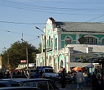 В Астрахани продавцы Больших Исад за долги лишились товара