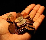 Астраханцы через суд добились повышения зарплаты