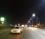 Астраханка, попав под машину на пешеходном переходе, серьезно пострадала