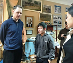 Велопутешественник из Нидерландов посетил астраханский музей истории рыболовства