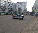 Фото дня: в Астрахани водитель почувствовал себя королем