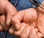 Астраханские росгвардейцы задержали двоих преступников