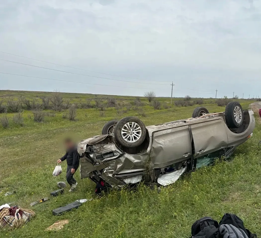Трое граждан Казахстана, включая ребенка, пострадали в ДТП на астраханской трассе