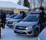 Батюшка освятил машины Росгвардии, купленные за 12 миллионов рублей