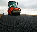 На астраханской трассе Ахтубинск – Нижний Баскунчак начали укладывать асфальт