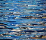 Сухогруз с людьми на борту сел на мель под Астраханью