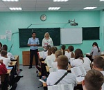 Астраханским подросткам напомнили о правилах безопасности на железной дороге