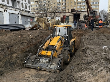 В Ленинском районе Астрахани начались масштабные работы по ремонту системы водоотведения