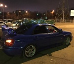 Фото дня: Астраханец всюду возит с собой новогоднюю ель