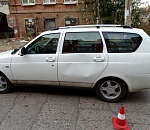 В Астрахани 12-летний мальчик, перебегая дорогу, попал под машину