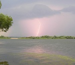 Завтра в Астрахани ожидают грозу, порывистый ветер и не такую сильную жару