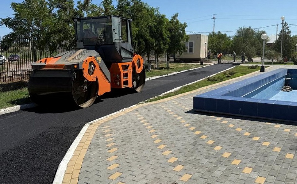В астраханской больнице впервые за 30 лет обновили дорогу и тротуар