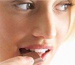 Астраханке грозит арест за съеденную шоколадку