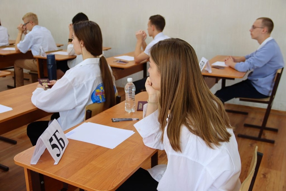 Астраханские школьники "отстрелялись" от ЕГЭ по математике