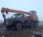 Астраханец угнал автокран, но не смог им управлять и опрокинулся