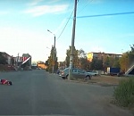 Астраханка переходила дорогу, но уснула на полпути