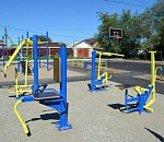 В п. Новоначаловский появился тренажерный зал под открытым небом 