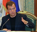Медведев предложил повысить налоги