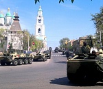 Каспийские морпехи провели курсы экстремального вождения БТР и САУ