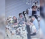 Астраханский полицейский выстрелил из травмата в гостя свадьбы из мести за мать 