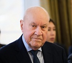 Легенде строительной отрасли Астраханской области Валентину Фролову – 90 лет