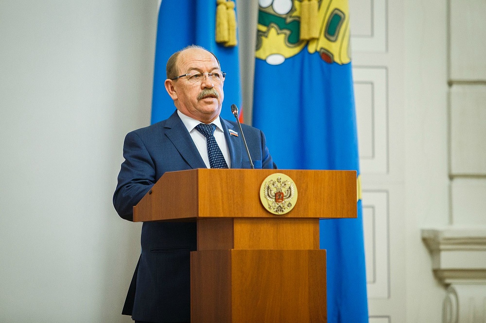 Ежегодно при поддержке компании ЛУКОЙЛ астраханские школьники спасают мальков из отшнурованных водоемов региона