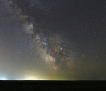 Завораживает. Астраханец снял потрясающую панораму Млечного пути