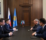 Игорь Мартынов поздравил Генерального консула Республики Казахстан в Астрахани со вступлением в должность