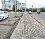 В центральной части Астрахани выложили новый тротуар