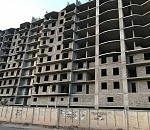 Астраханские дети играют с жизнью в заброшенном недострое: видео