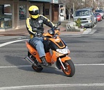 В Астрахани скутер сбил пешехода