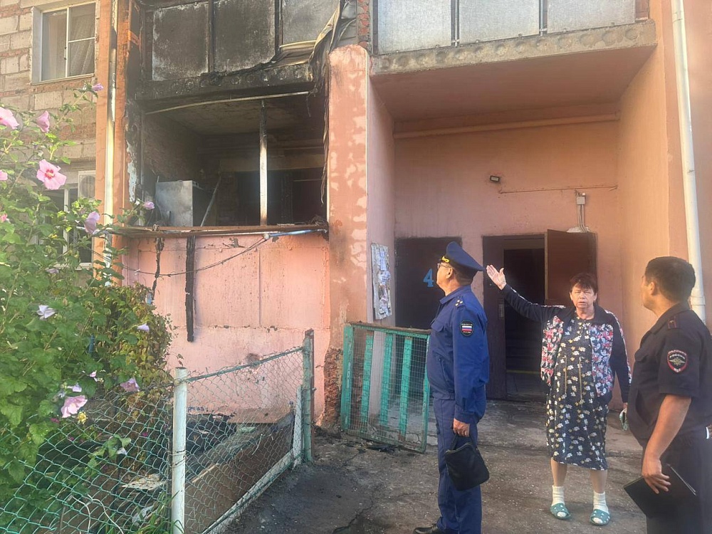 В Астрахани начали проверку по факту пожара, в котором обнаружено тело 89-летней бабушки 