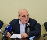 Виталий Гутман рассказал, будут ли астраханские школы переводить на дистанционное обучение