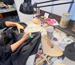 Бабушкин сундук: в Астраханском доме-интернате придумали, как использовать старые вещи в помощь бойцам