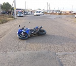 В Астраханской области столкнулись мотоцикл и легковушка: мотоциклист госпитализирован