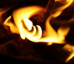 На пожаре в Астрахани спасли 27 человек