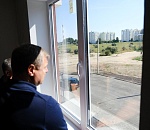 Более 570 астраханских сирот получили ключи от заветных квартир