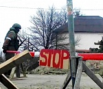 Ради выхода из Мариуполя военные ВСУ переодеваются женщинами