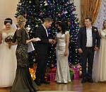 В Астрахани три пары поженились в новогоднюю ночь