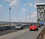 Администрация Астрахани пояснила, что же будут ремонтировать на Старом мосту