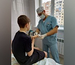 Непогода в Астрахани чуть не оставила школьника без кисти руки