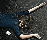 Под Астраханью подросток угодил под машину из-за громкой музыки