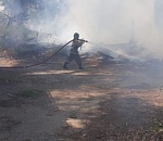 Астрахань накрыл дым от мощного пожара: горят мазутные ямы