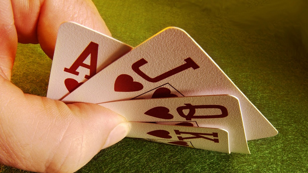 Взрослые игры. Свежий обзор соцсетей