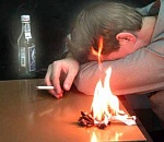 Двоих астраханцев спасли из пылающего дома