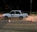 В Астраханской области ВАЗ сбил двоих пешеходов 