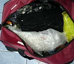 Работник астраханского аэропорта украл вещи из багажа пассажира